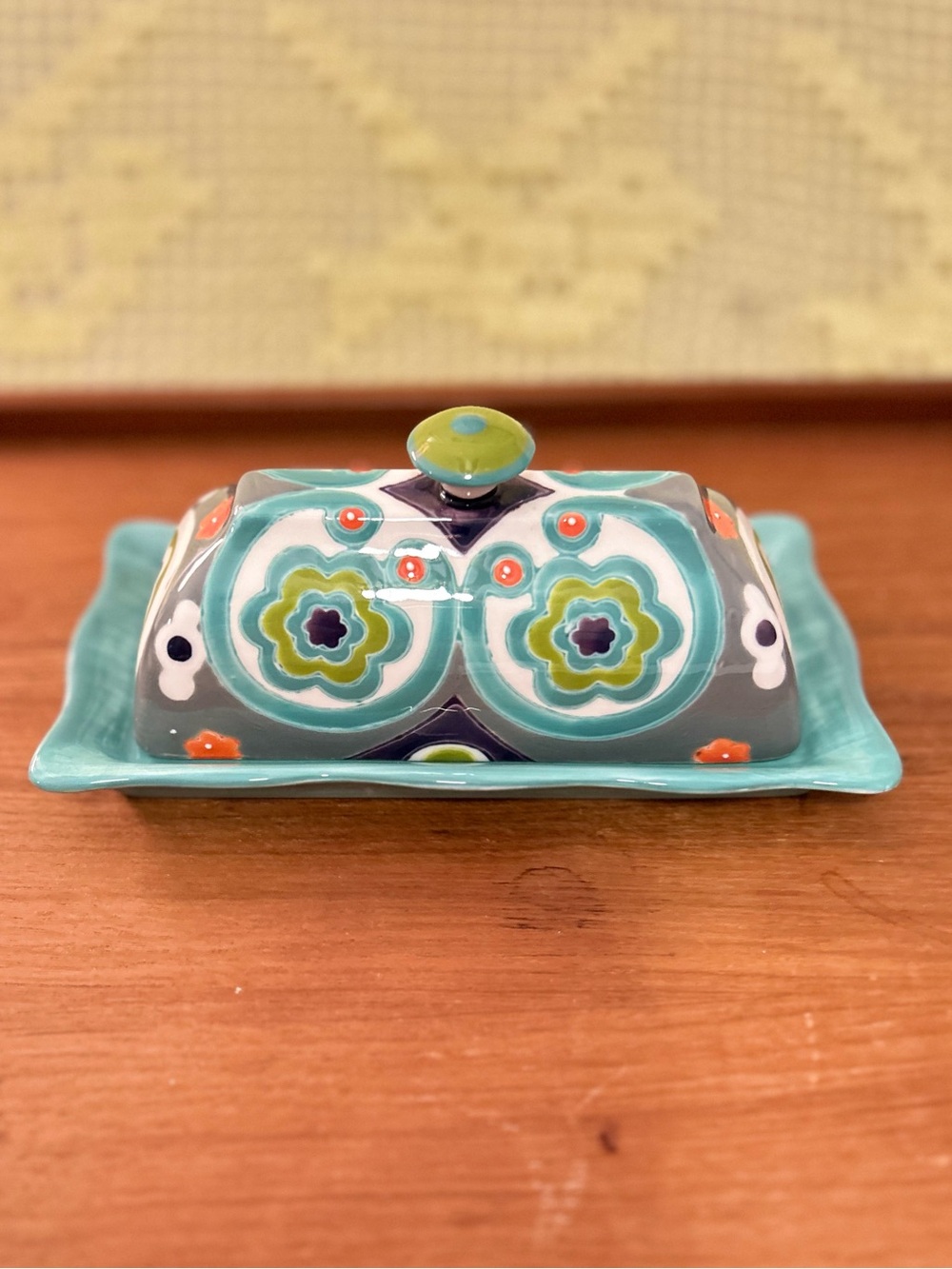 Hand-painted stoneware butter dish & lid By Okuno for Anthropologie